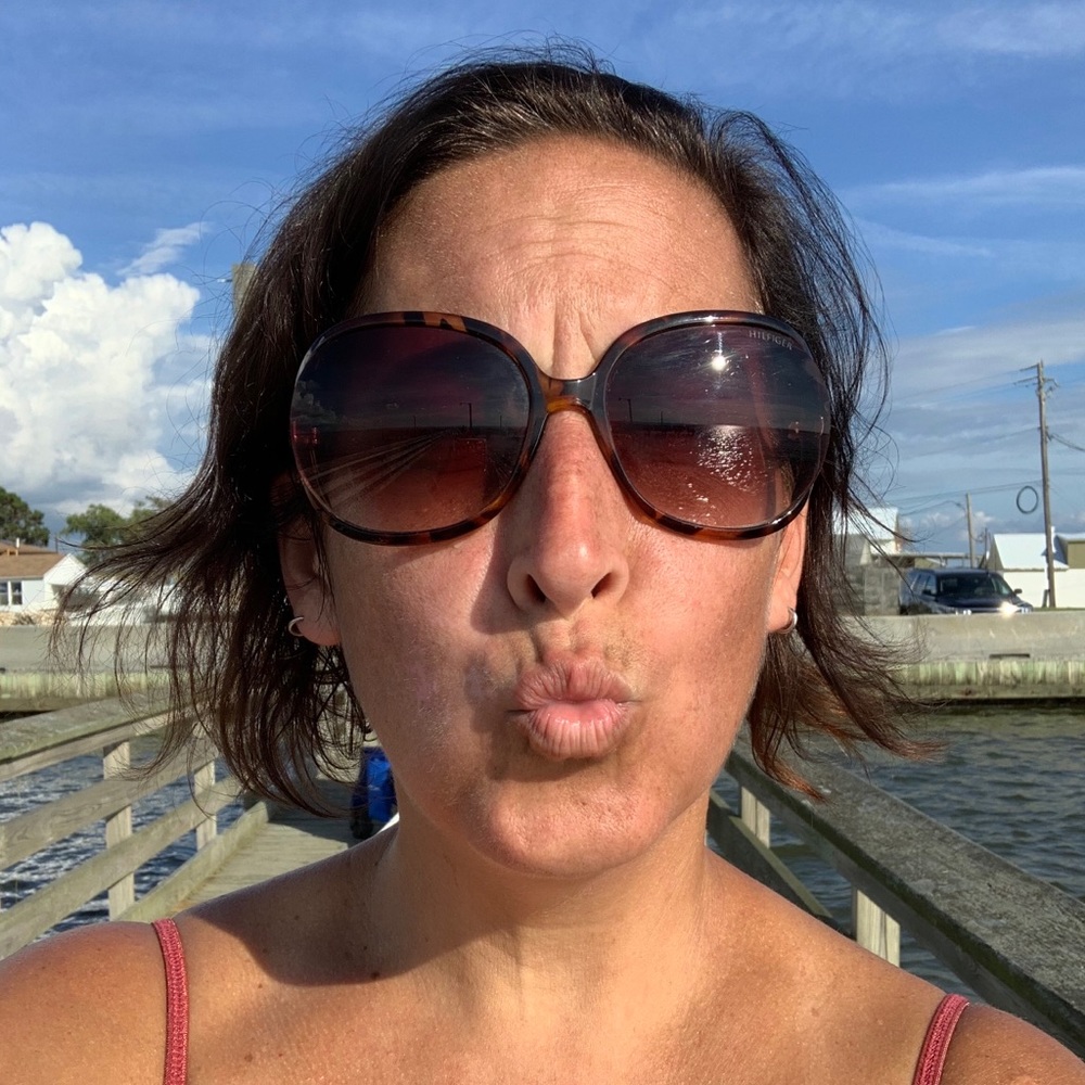 Meet your Posher, Melissa